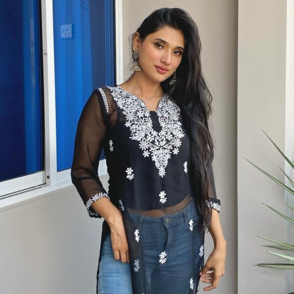 Gul Posh | Midnight Black - Image 5