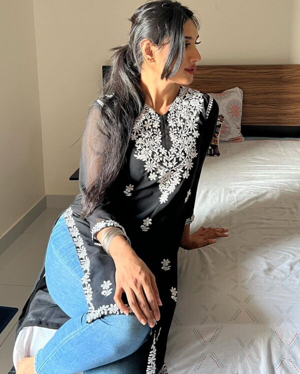 Gul Posh | Midnight Black - Image 3