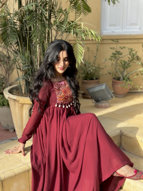 Naqsh -01- Mehroon Naqsh